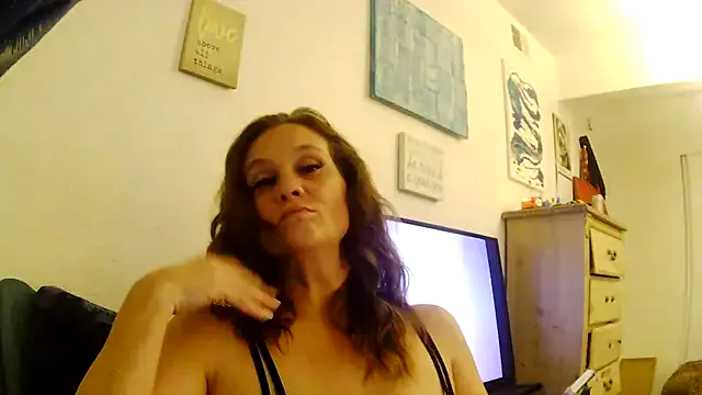 Ariasweetaspie from StripChat is Freechat