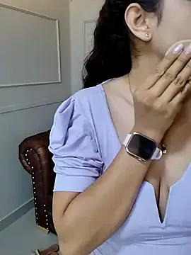 ArielBlossom___ from StripChat is Freechat