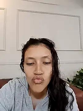 ArielBlossom___ from StripChat is Freechat