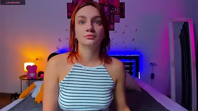 Girls: try live performances with matured performers, from dancing to quirks, in a variety of beautiful sex cams.