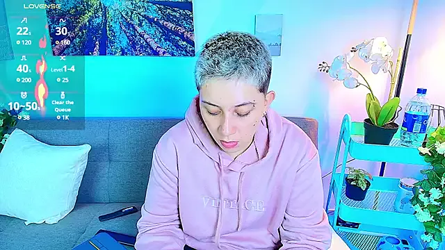 Girls: try live performances with matured performers, from dancing to quirks, in a variety of beautiful sex cams.