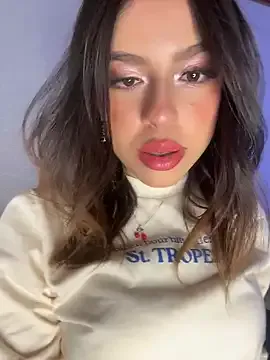 artemis_nyx from StripChat is Freechat