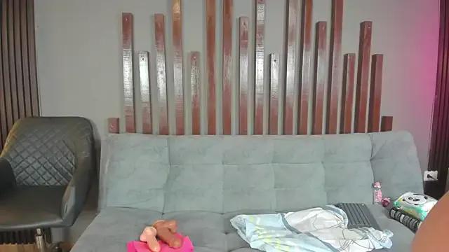 ashley_jonee from StripChat is Freechat