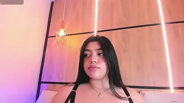 ashlyn_parker from StripChat is Freechat