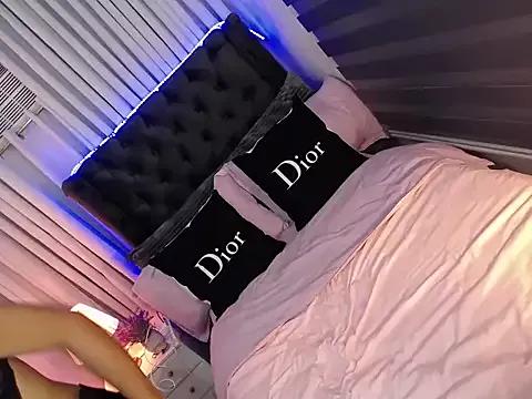 Asian_lucii from StripChat
