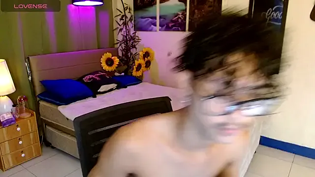 AsianCarl from StripChat is Freechat