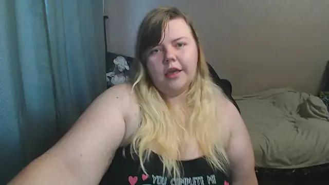 AsmiTKeyn from StripChat is Freechat
