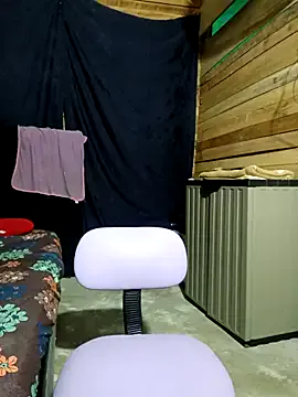 ass_virgin_culo from StripChat is Freechat