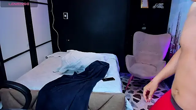 Girls: try live performances with matured performers, from dancing to quirks, in a variety of beautiful sex cams.