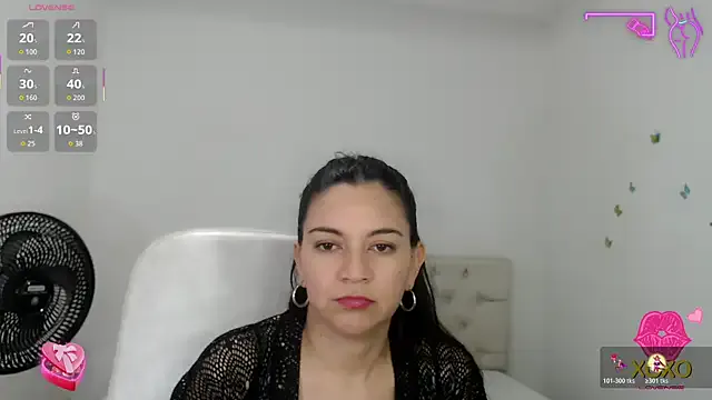 astrolover_ from StripChat is Freechat
