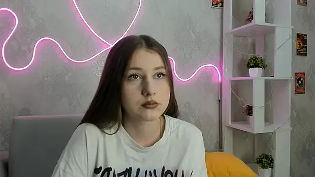 AudriaSagan from StripChat is Freechat