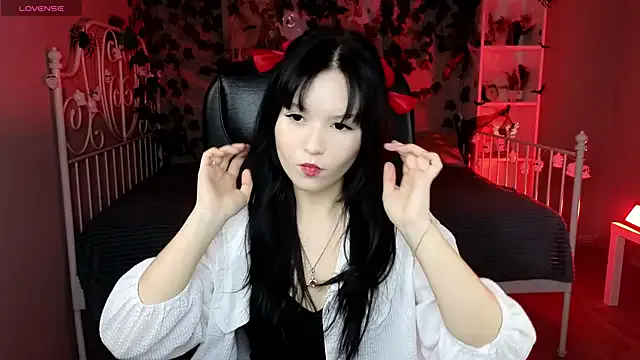 Aurora_Gilbert from StripChat is Freechat