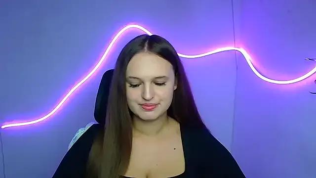 Aurora_White from StripChat is Freechat