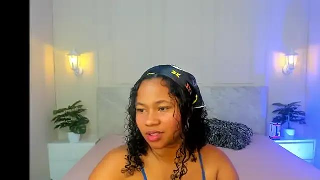 AuroraSky8 from StripChat is Freechat