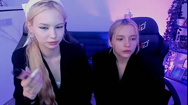 AuroraWrenfield from StripChat is Freechat