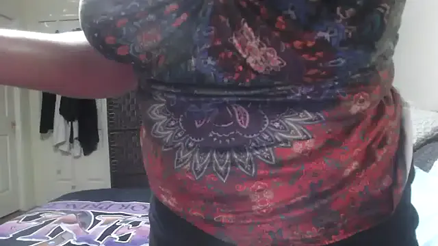 AussieMilf76 from StripChat