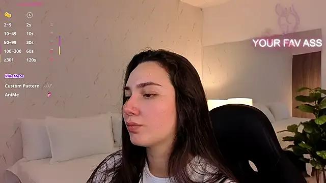 ava_blue from StripChat is Freechat