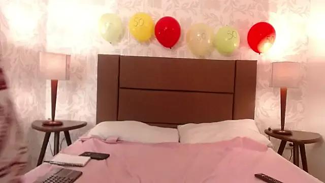 Girls: try live performances with matured performers, from dancing to quirks, in a variety of beautiful sex cams.