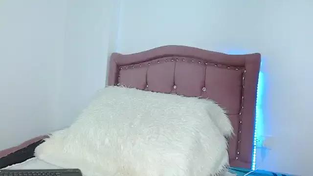 AvaAngel69 from StripChat