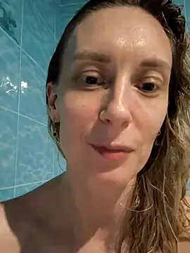 AvelinaLeoni from StripChat is Freechat