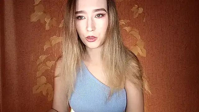 Awora_Wolf from StripChat is Freechat
