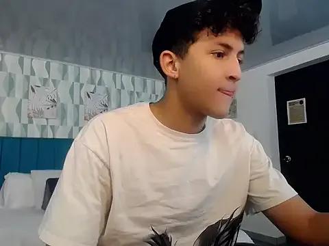 Axel_savage from StripChat is Freechat