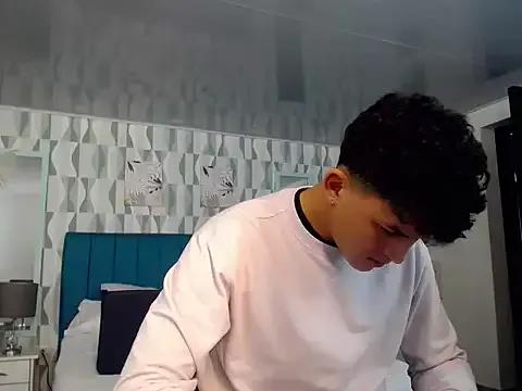 Axel_savage from StripChat is Freechat