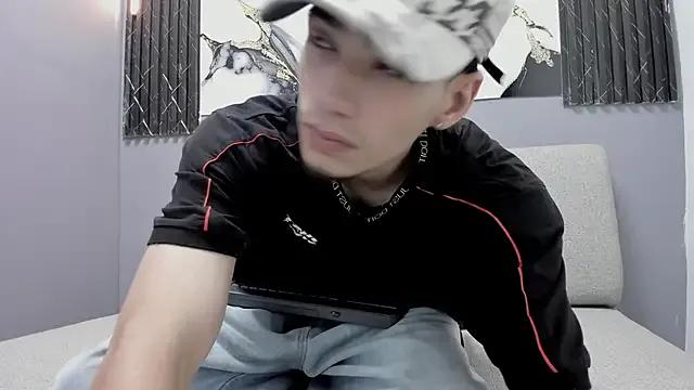 Axel_Williams2 from StripChat is Freechat
