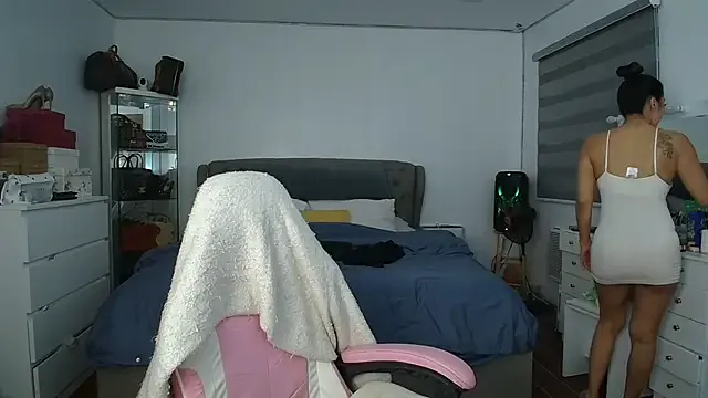 aya_saki from StripChat is Freechat