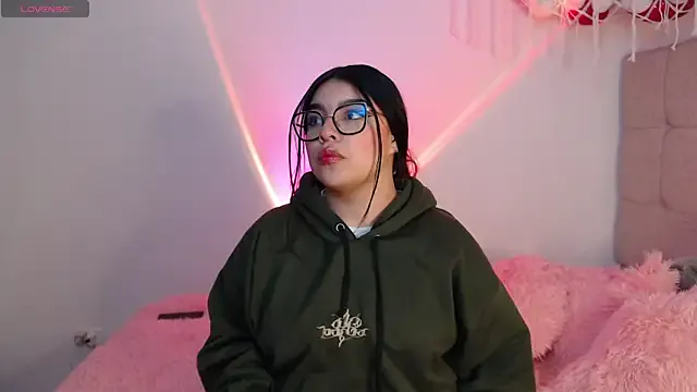 Ayleen_Honey from StripChat is Freechat