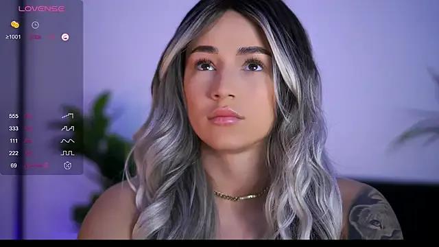 BabbyAisha from StripChat