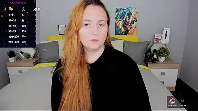BabeLessi from StripChat is Freechat