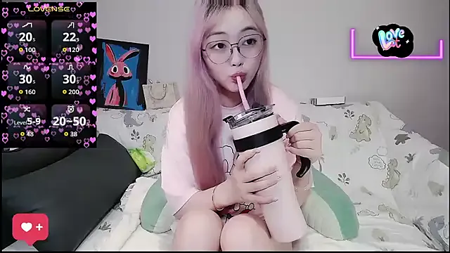 Baby-yaya20 from StripChat