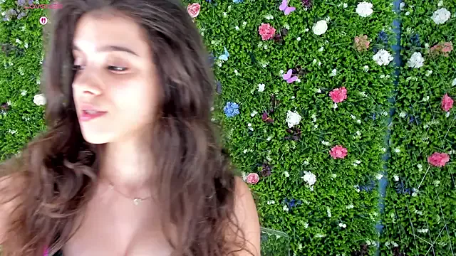 BabyAylin from StripChat