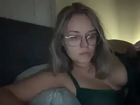 babyblue977 from StripChat is Freechat