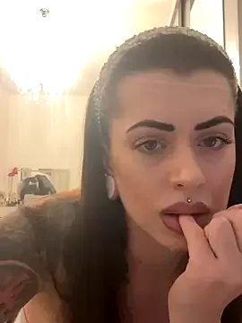 Barbie_1312 from StripChat is Freechat