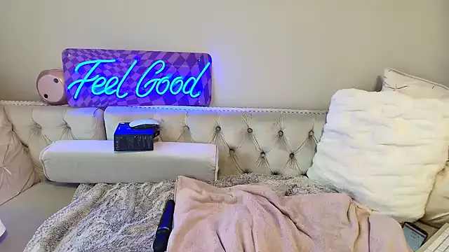 BarbieKarly from StripChat is Freechat