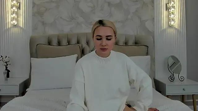 BarbieMilne from StripChat is Freechat