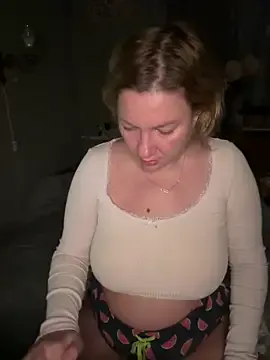 Barby_Kiss from StripChat is Freechat