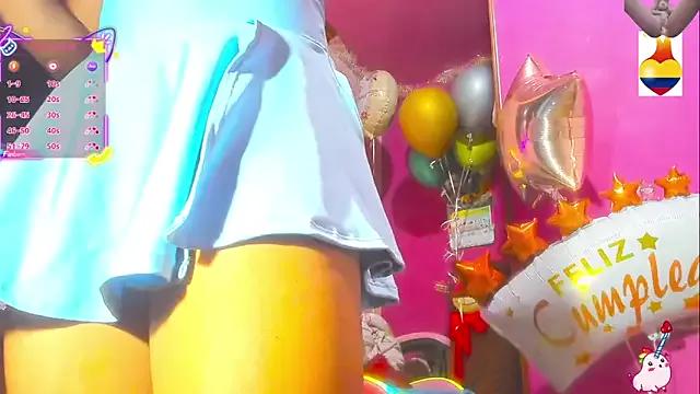 Girls: try live performances with matured performers, from dancing to quirks, in a variety of beautiful sex cams.
