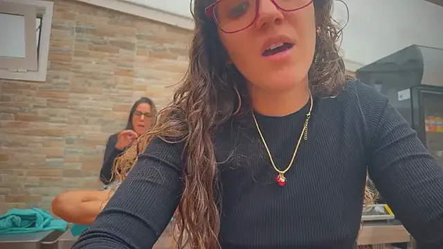 Girls: try live performances with matured performers, from dancing to quirks, in a variety of beautiful sex cams.