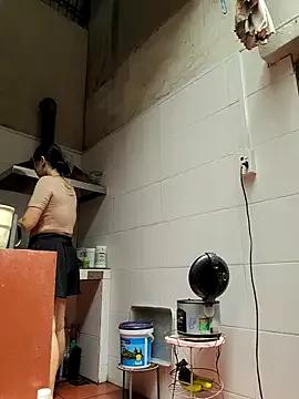 Basanis68 from StripChat