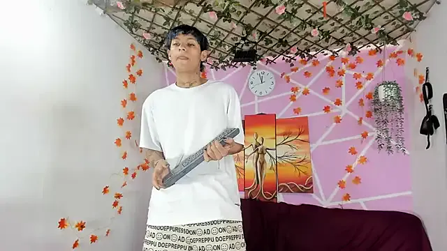 Girls: try live performances with matured performers, from dancing to quirks, in a variety of beautiful sex cams.