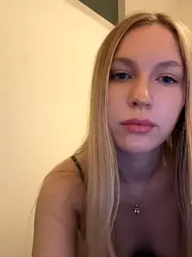 bbysonia from StripChat is Freechat