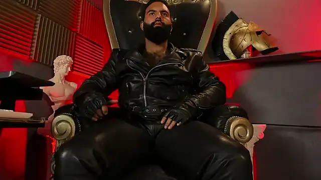 BeardAndrew from StripChat is Freechat