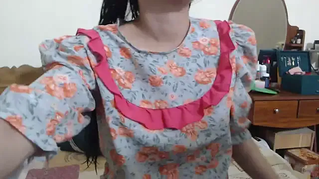 Beautiful_Cute_Sweet_79 from StripChat is Freechat