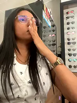 belaamor from StripChat is Freechat