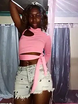 BelindaLexy from StripChat is Freechat