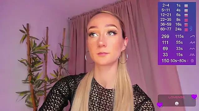 Bella-White from StripChat