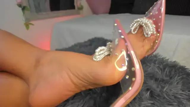 Bella_desi_ from StripChat